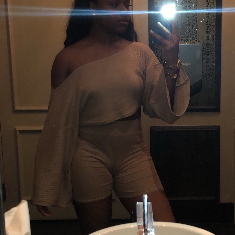 Two Piece Set